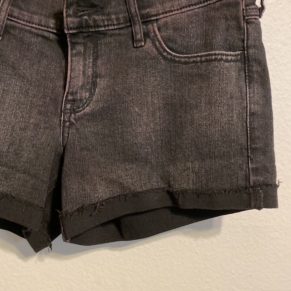 HOLLISTER Black denim short. Size 9 - Picture 3 of 4